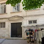Appart Exceptionnel Place Du Palais Des Papes Wifi Climatisation